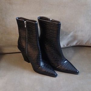Nasty Gal "Crocodile Tears" Blk Boots Sz 6